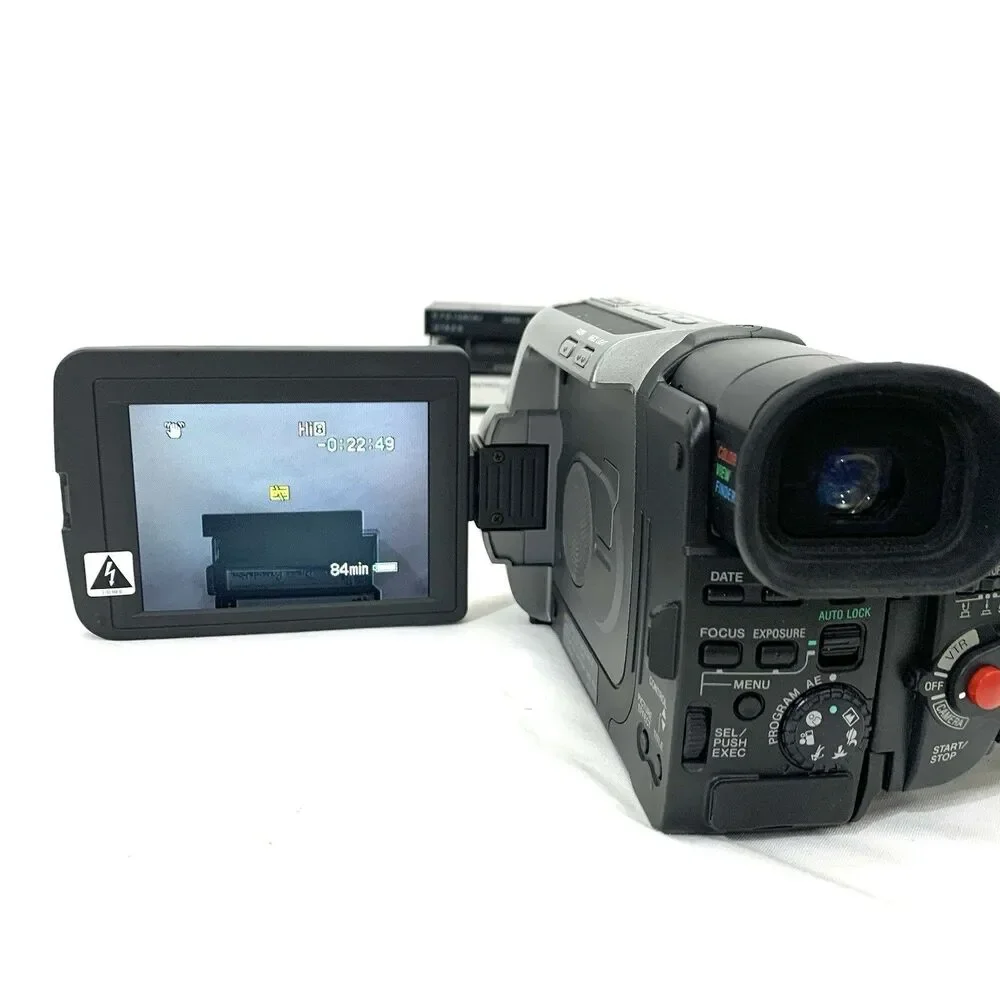 Sony CCD-TRV101 Heavy Handycam W/ battery & Remotes Charger All Cable & Manual